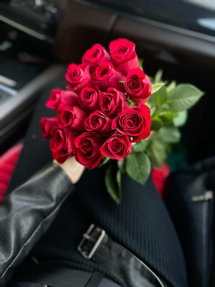 SereneHorizonPath workshop space where corporate flower arrangements are designed and prepared for business delivery